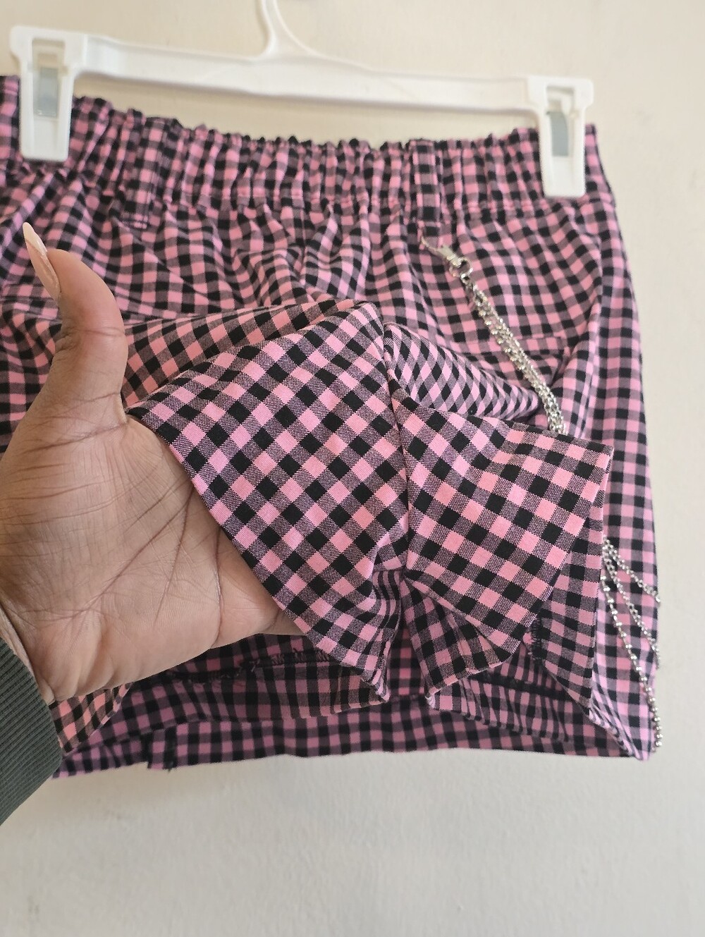 Bershka Gingham Skort Women’s Size US 6 Pink Black Chain Y2K Mini Emo Bratz - Picture 10 of 14